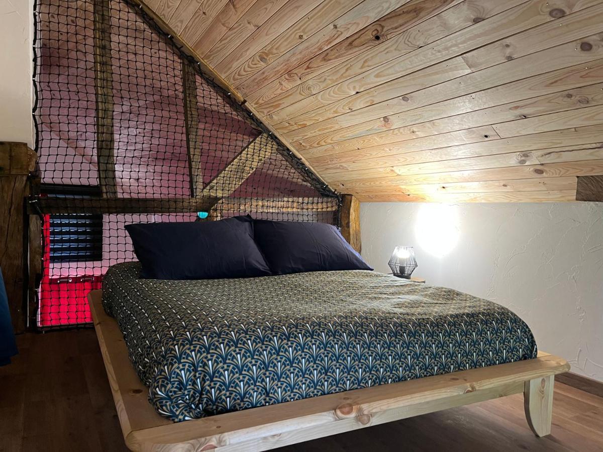 Maison D'Hote Avec Sauna Et Jacuzzi A La Campagne Les Portes du Coglais Dış mekan fotoğraf