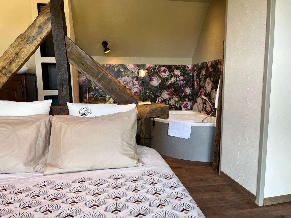 Maison D'Hote Avec Sauna Et Jacuzzi A La Campagne Les Portes du Coglais Dış mekan fotoğraf