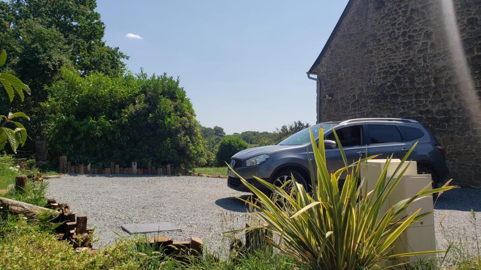 Maison D'Hote Avec Sauna Et Jacuzzi A La Campagne Les Portes du Coglais Dış mekan fotoğraf